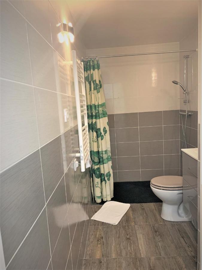 Appartement Formidable Studio au cœur historique de Fréjus Extérieur photo